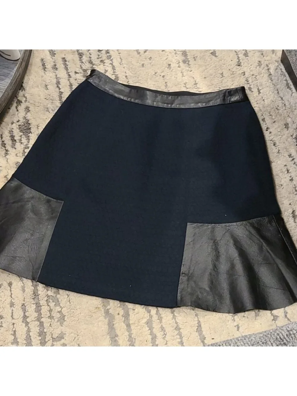 Club Monaco mini skirt w/ lambskin leather accents